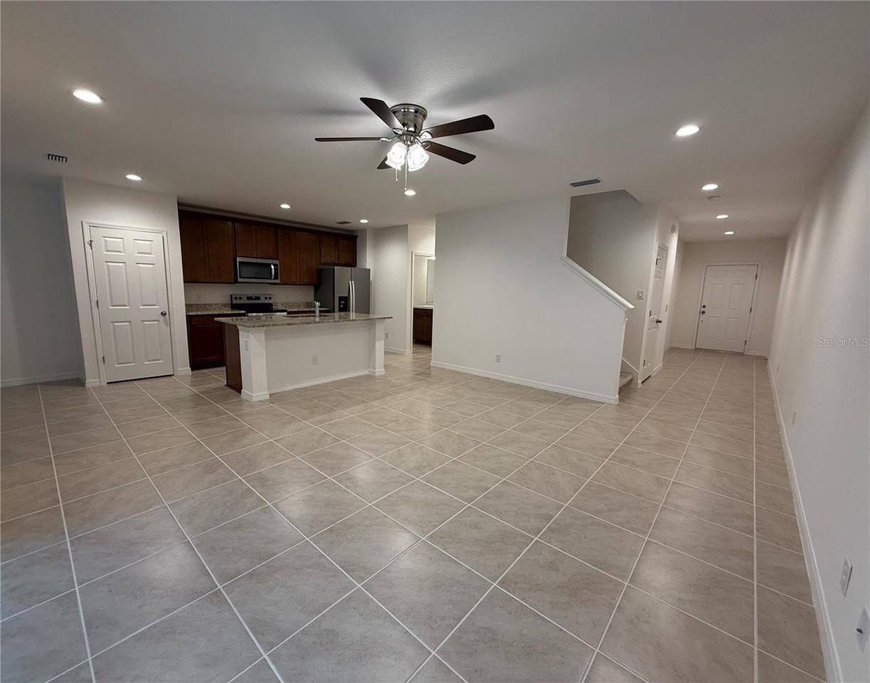 215 Glass Onion Dr - Photo 5 of 19