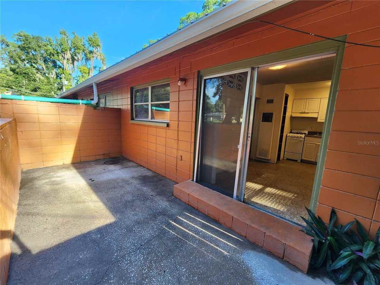 1933 Nw 4th Ave #B - Photo 2 of 22