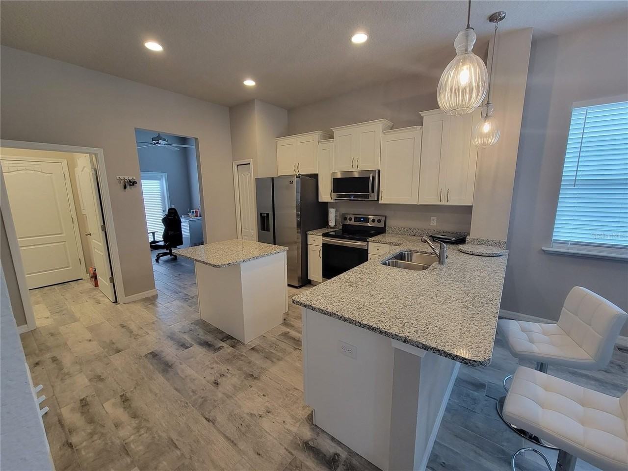 6323 Sw 47th Ter - Photo 7 of 25