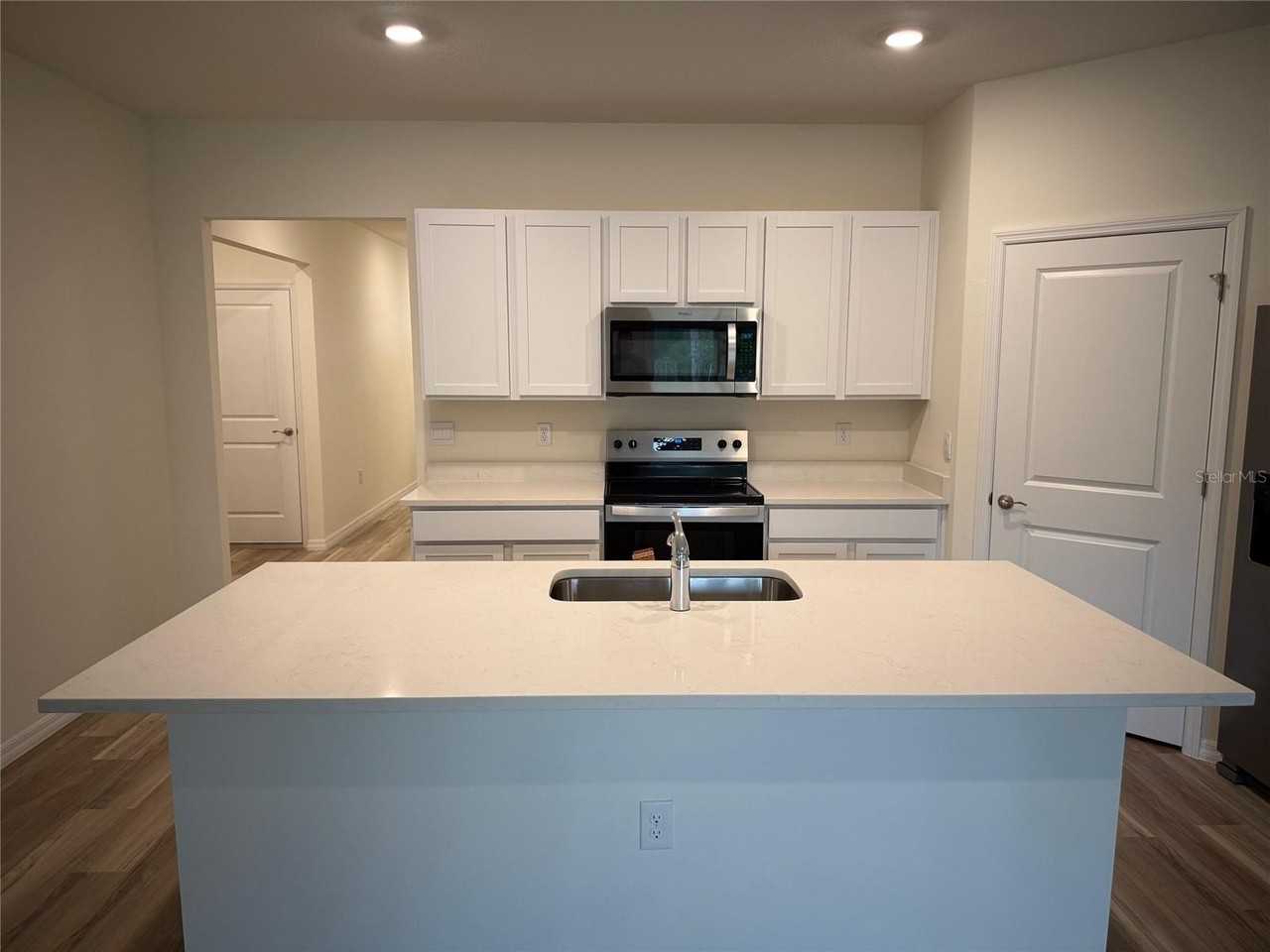 5322 Sw 52nd Ct - Photo 3 of 28