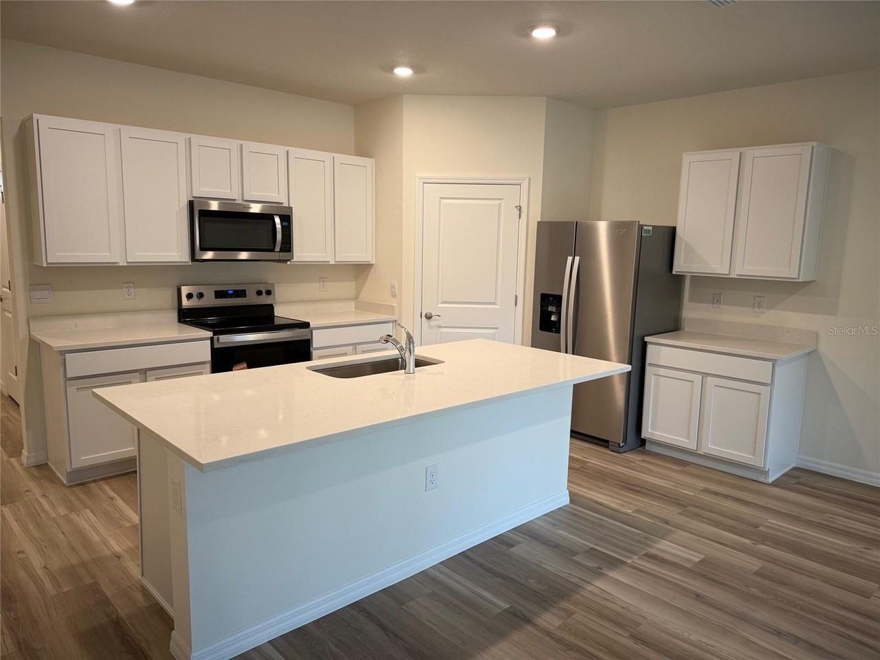 5322 Sw 52nd Ct - Photo 5 of 28