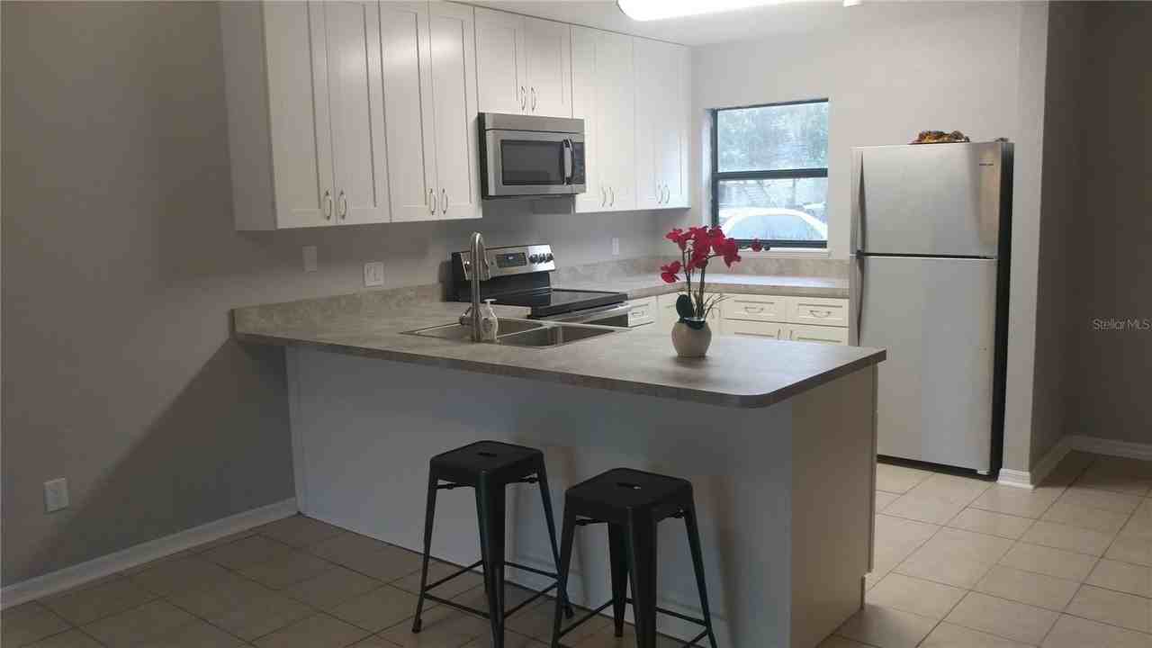 3500 Sw 29th Ter #C - Photo 4 of 18