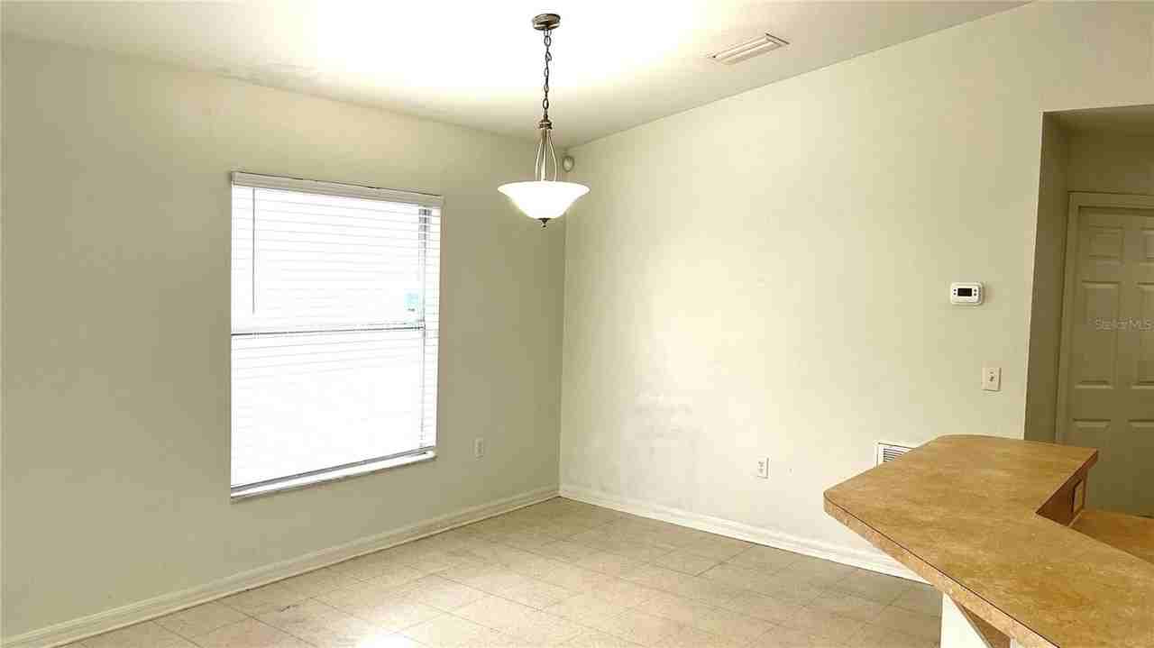 1310 E Myrtle St - Photo 6 of 14