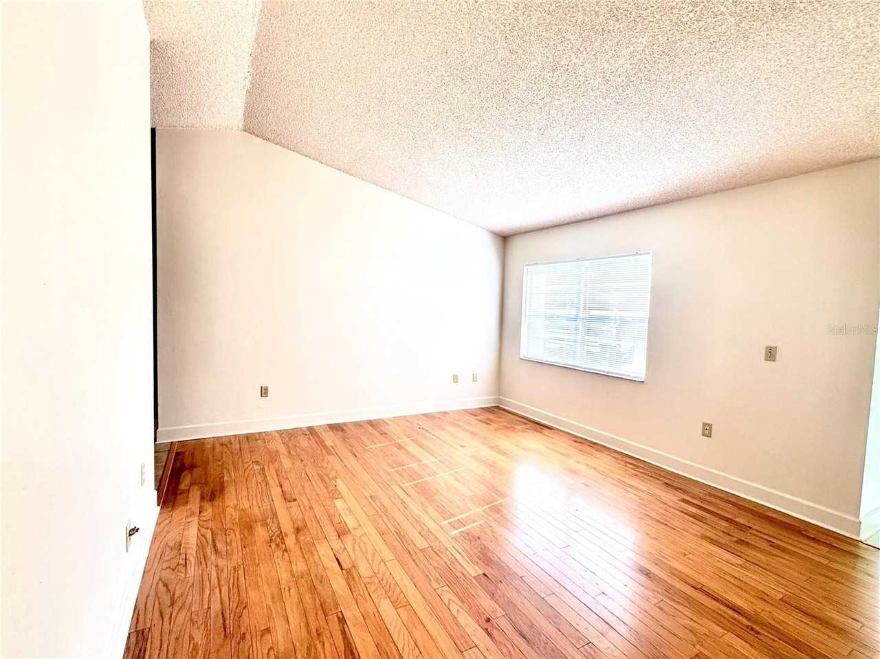 566 Northride Trl - Photo 3 of 15