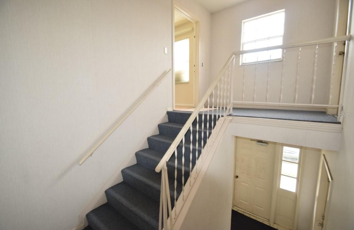 1920 E Edgewood Dr #N4 - Photo 2 of 20