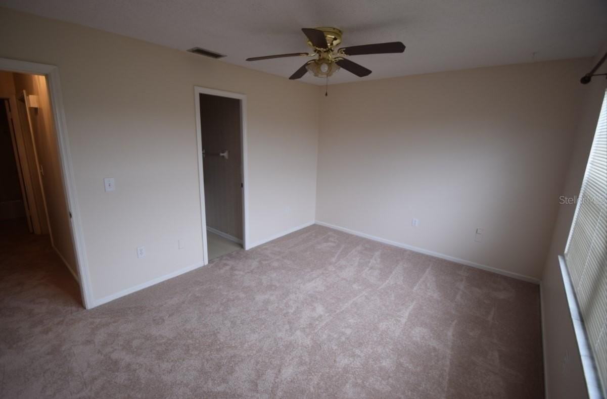 1920 E Edgewood Dr #N4 - Photo 4 of 20