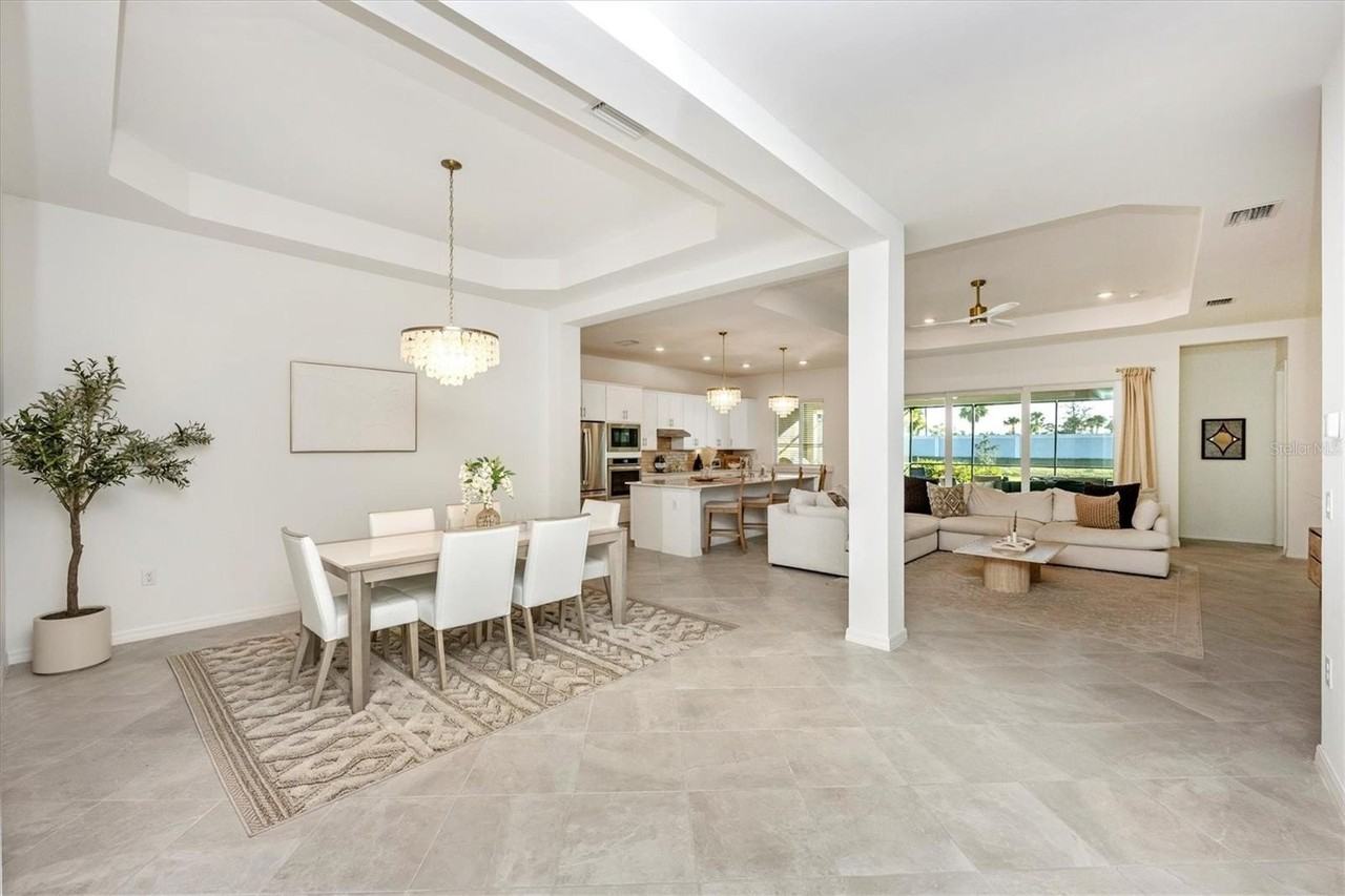 17380 Jadestone Ct - Photo 6 of 50