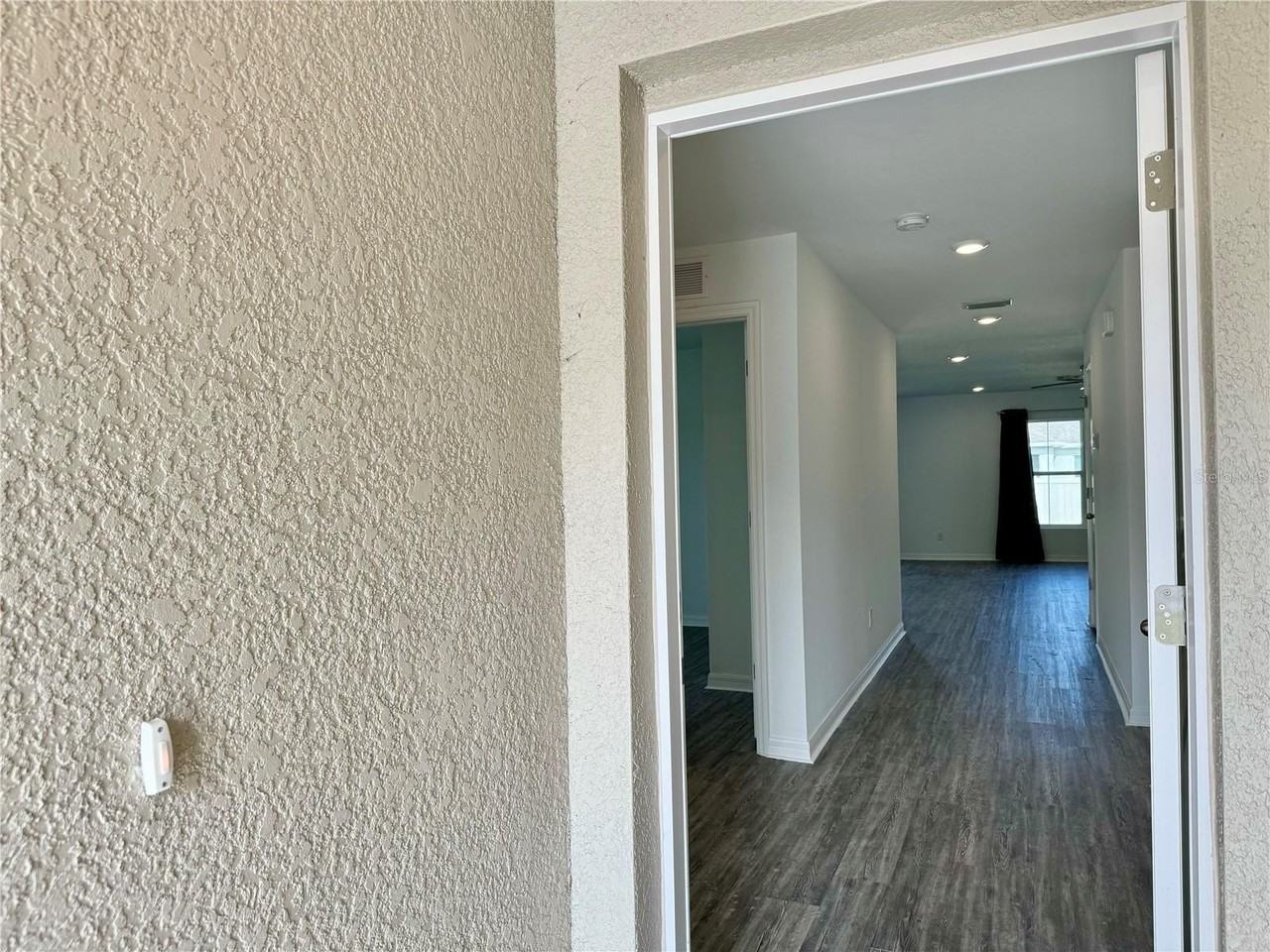 4110 Targee Ave - Photo 6 of 44