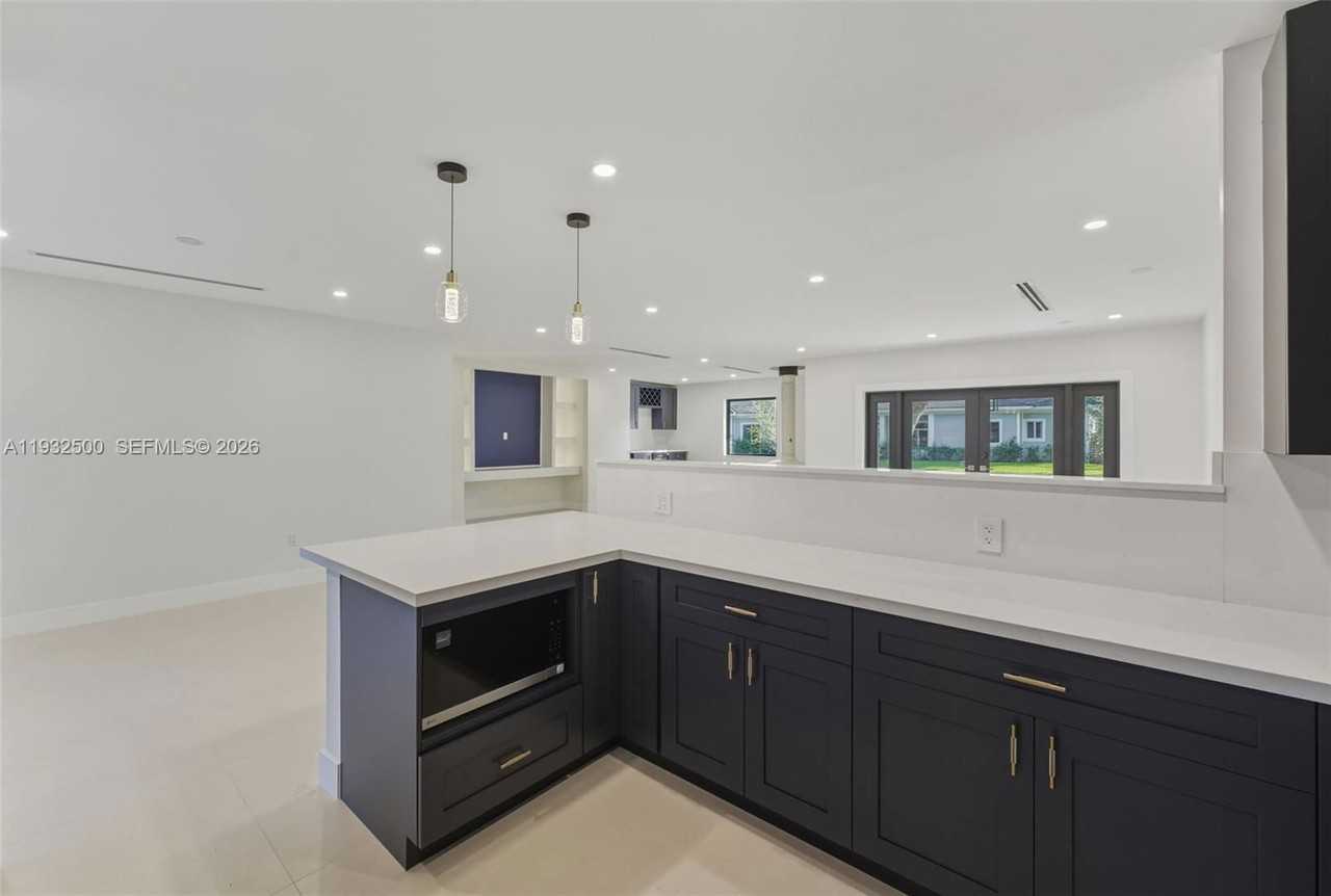 7505 Sw 167th St - Photo 5 of 8