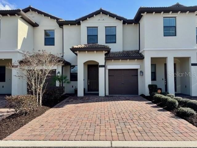 1222 Royal St George Blvd - Photo 2 of 48