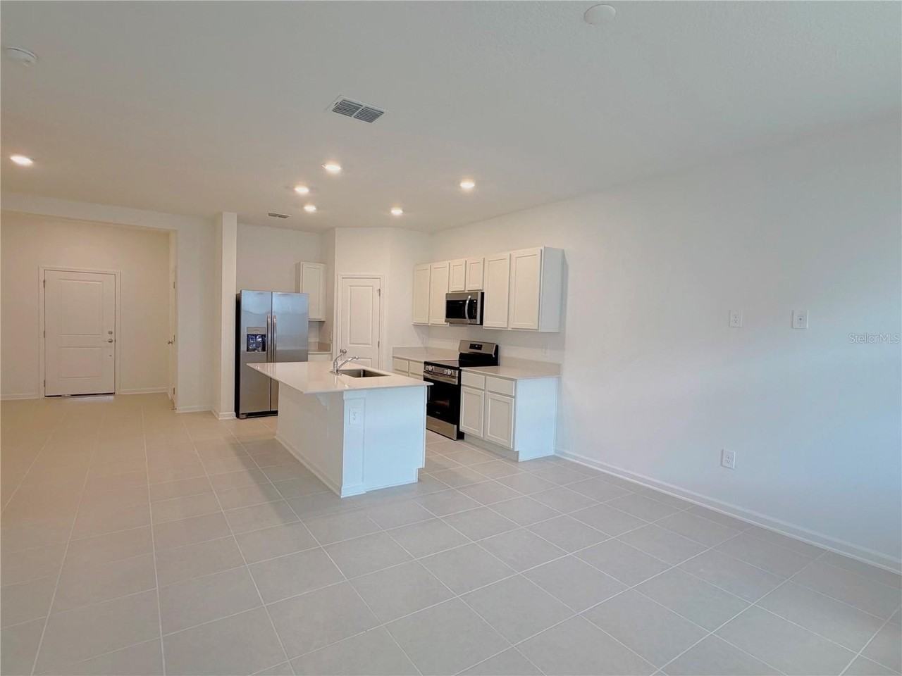 618 Poppy Ln - Photo 5 of 22