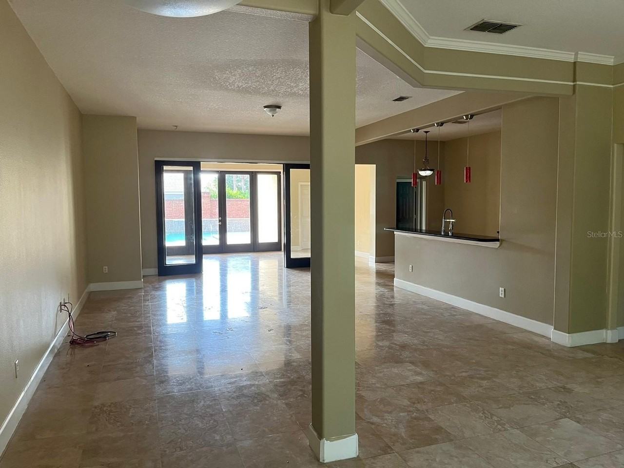 1351 Glenwick Dr - Photo 6 of 17