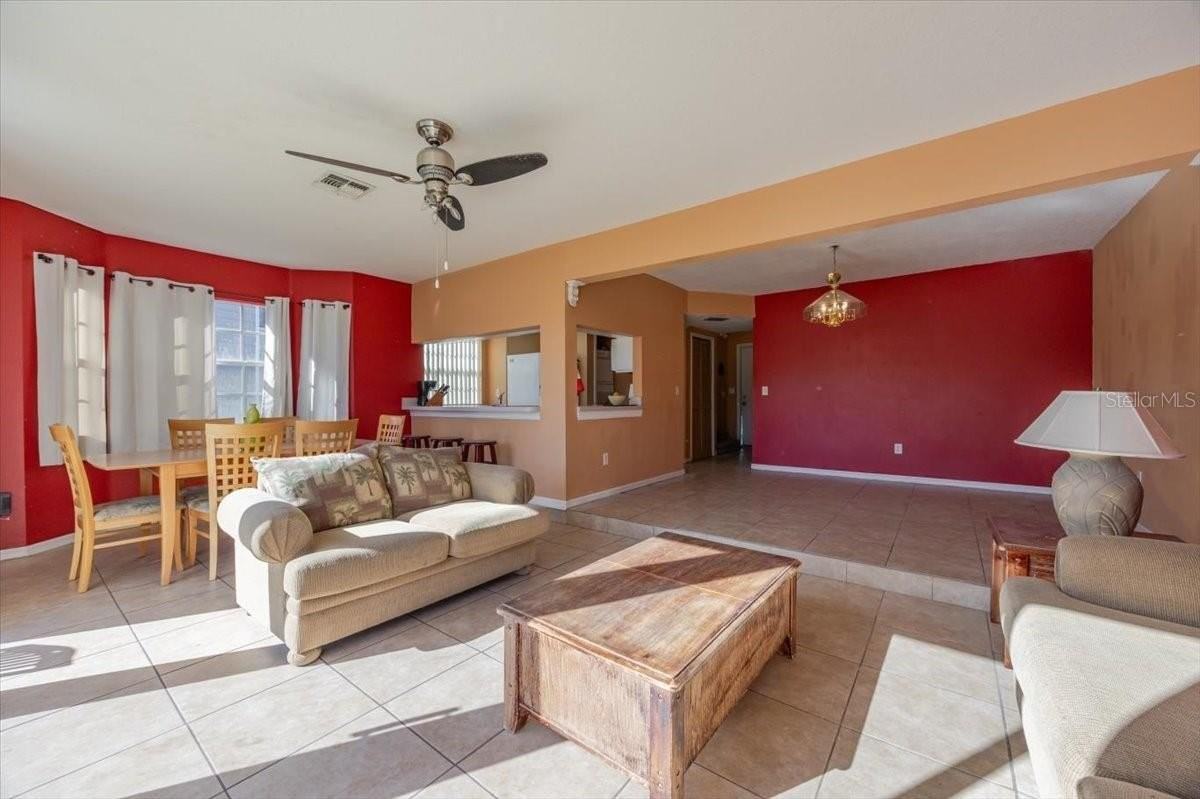 203 Coco Plum Dr - Photo 7 of 25