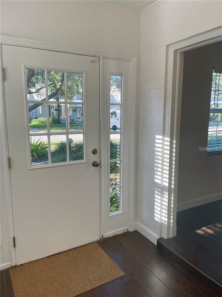 918 Golfview St - Photo 6 of 19