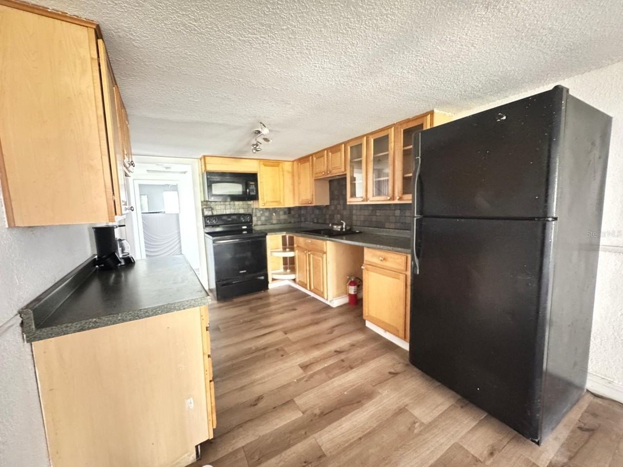 224 10th Ave - Photo 5 of 14