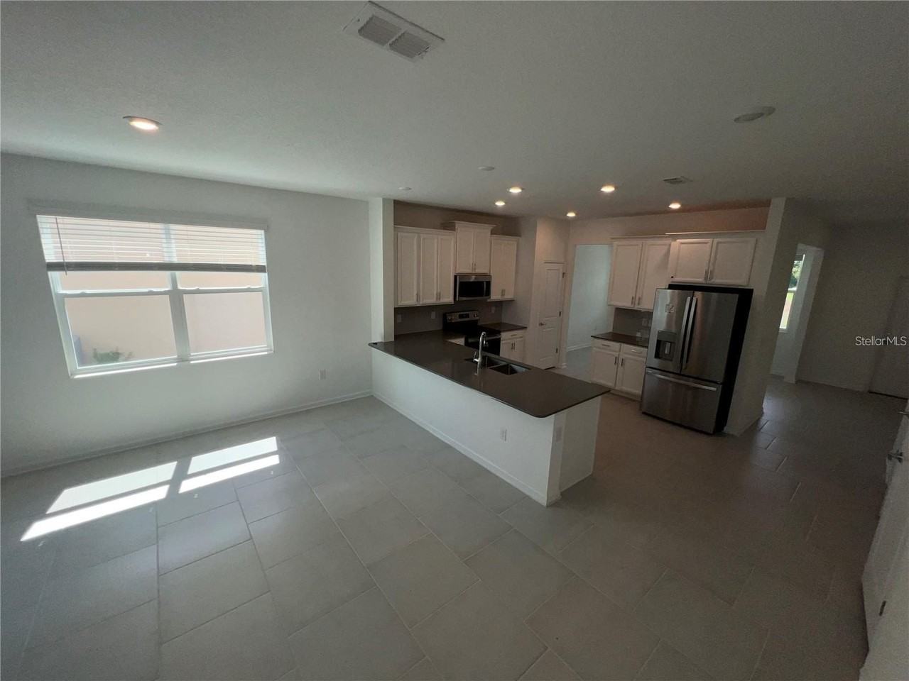 6348 Sprucepine Ln - Photo 4 of 28