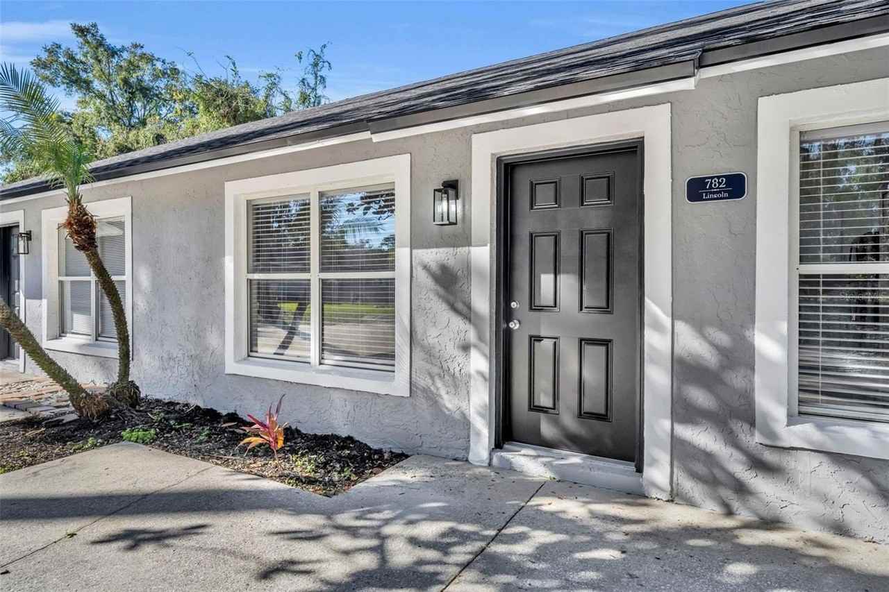 782 Lincoln Pkwy - Photo 2 of 32