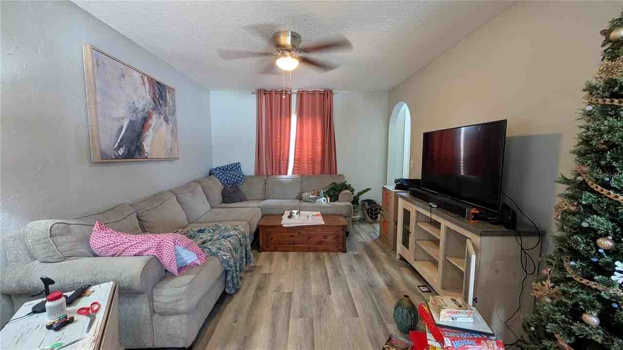 106 Royalty Cir - Photo 5 of 21