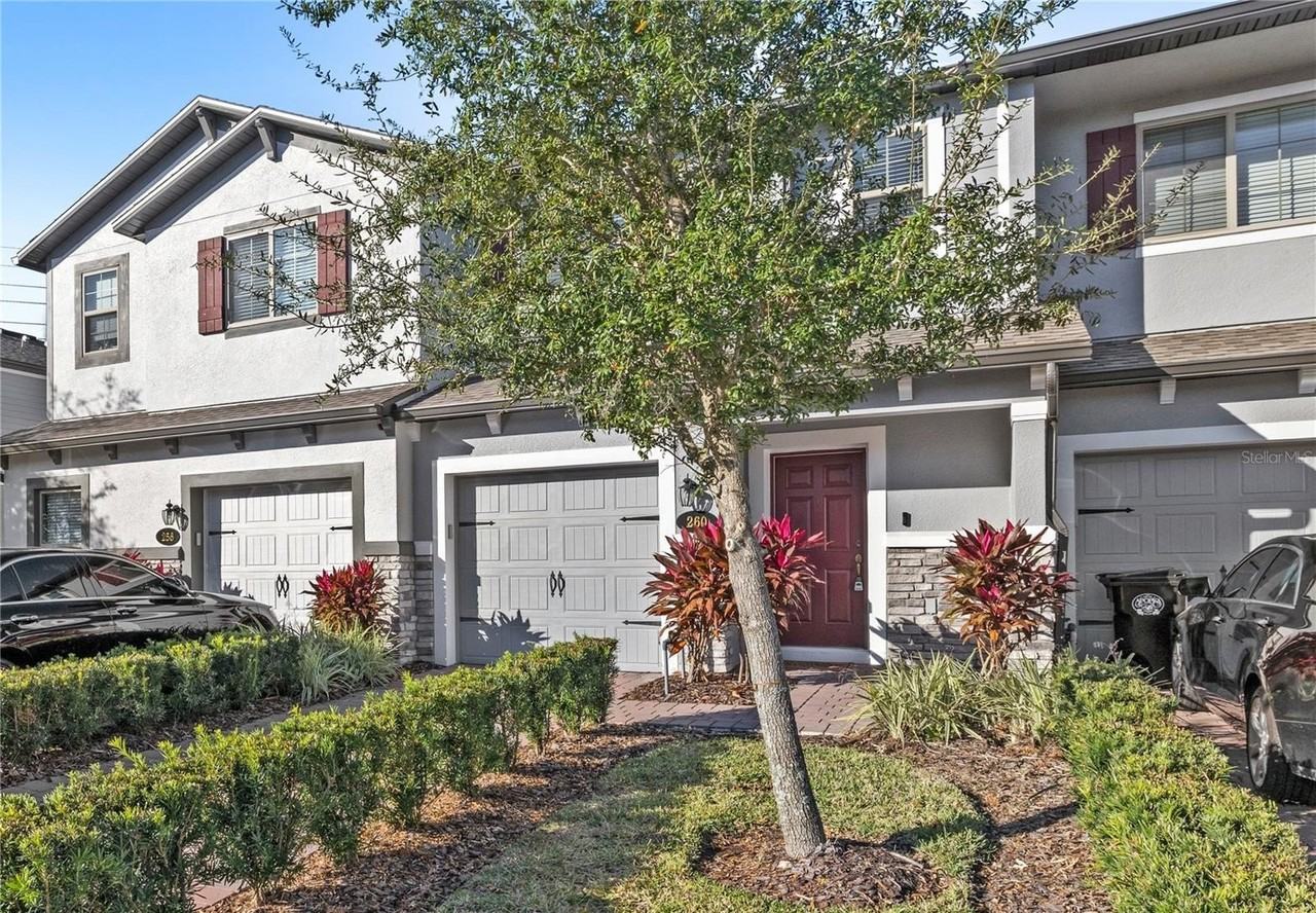 260 Smugglers Way - Photo 2 of 34