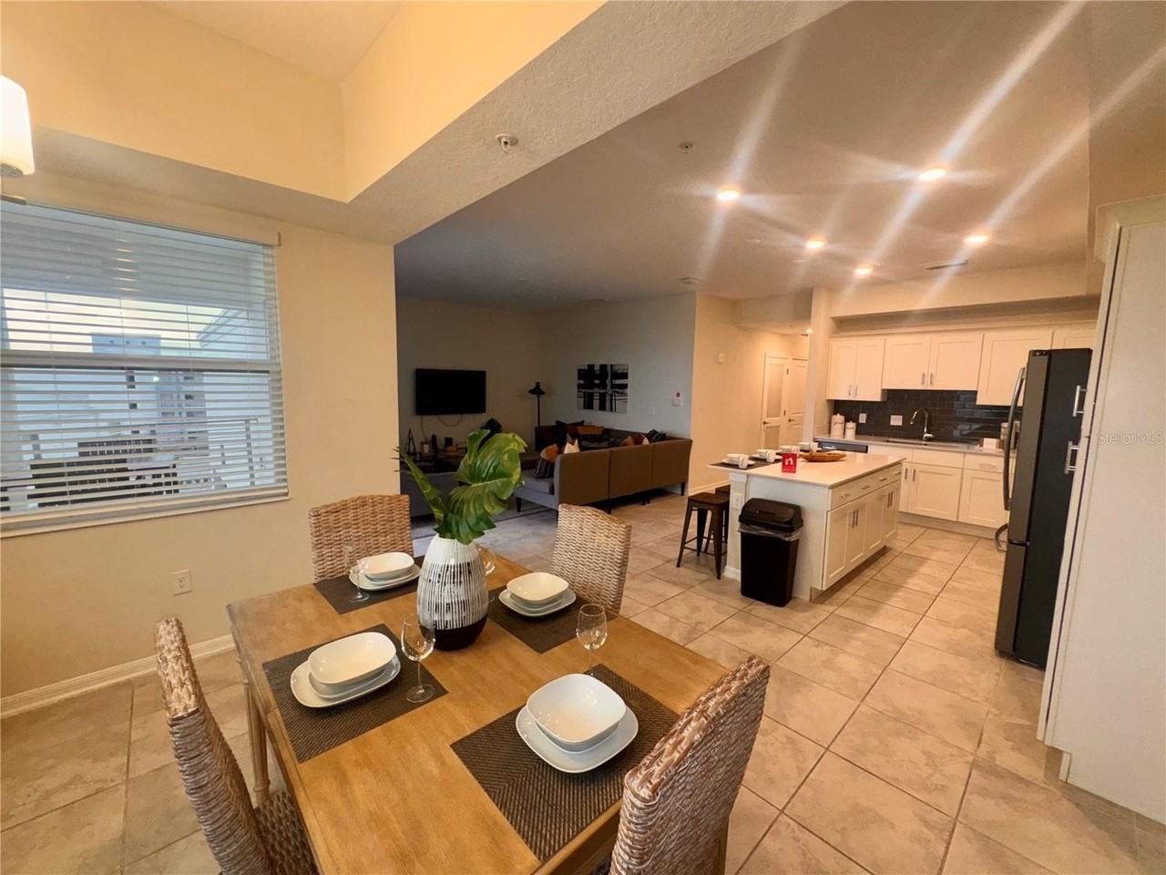 3150 Paradox Cir #406 - Photo 7 of 26