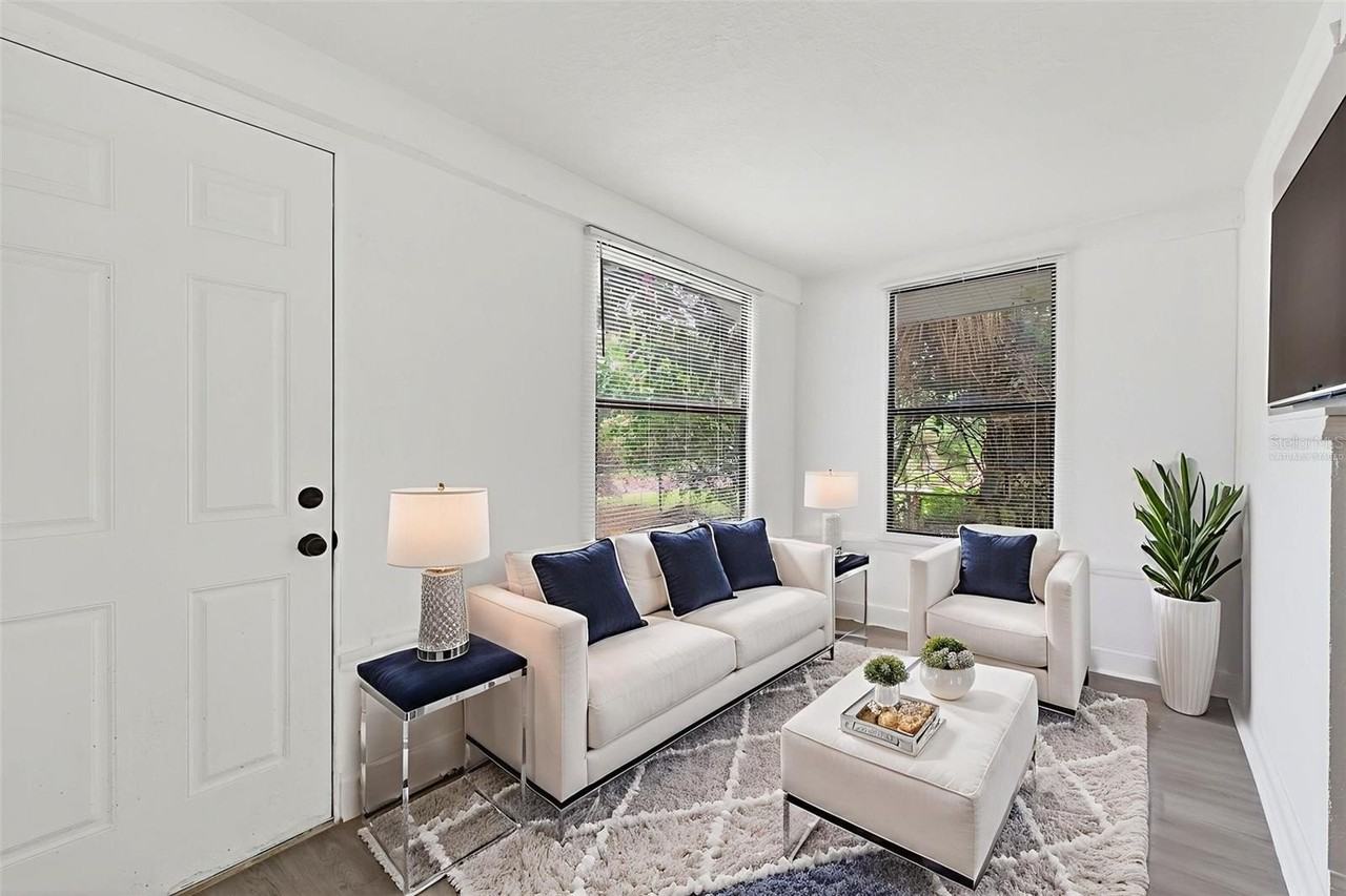 96 W Esther St - Photo 7 of 50