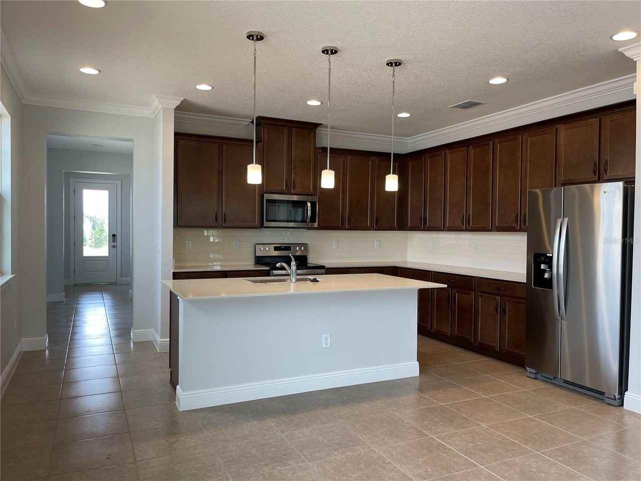 3434 Sagebrush St - Photo 2 of 21