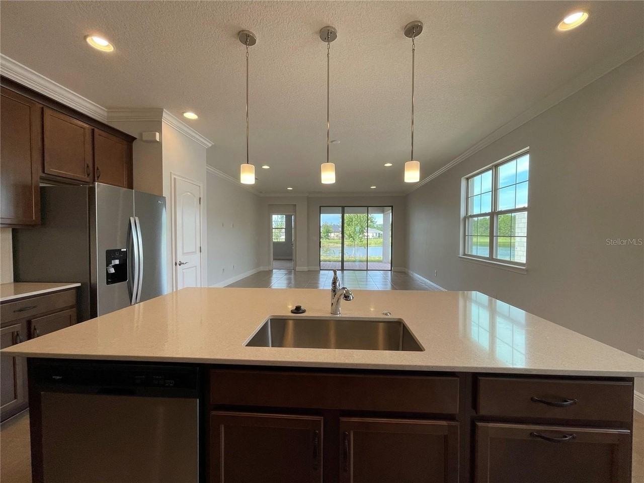 3434 Sagebrush St - Photo 4 of 21