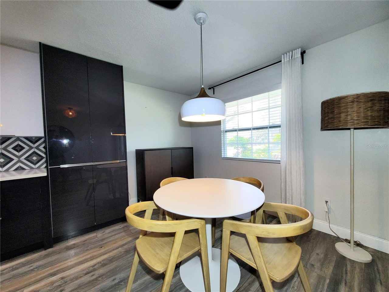 6522 Hidden Beach Cir - Photo 5 of 50