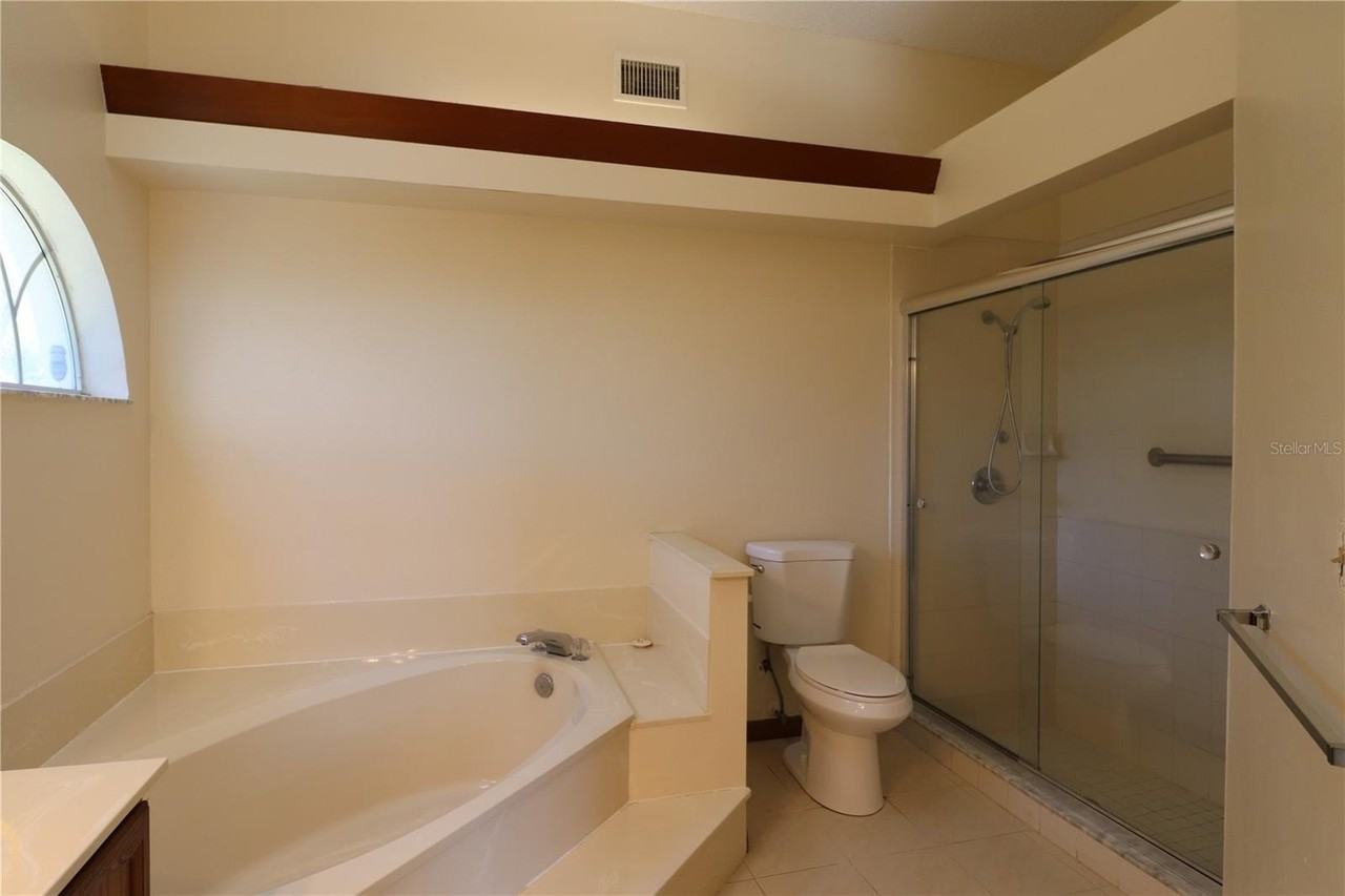 1088 Tivoli Dr - Photo 6 of 21