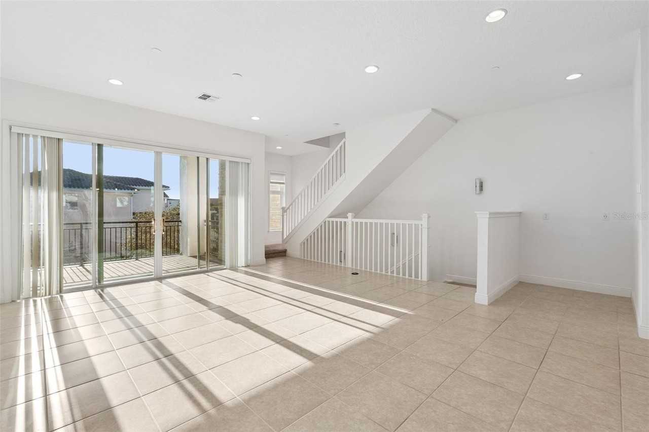 13581 Larkton Ln - Photo 2 of 33