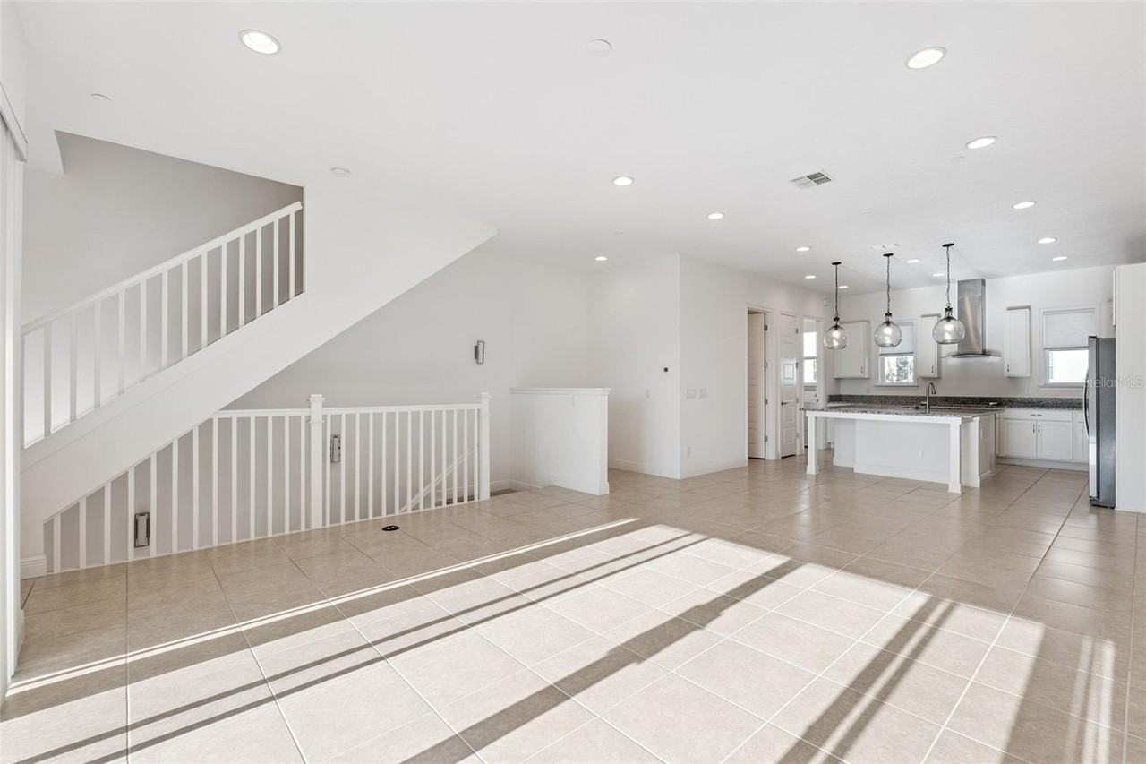 13581 Larkton Ln - Photo 3 of 33