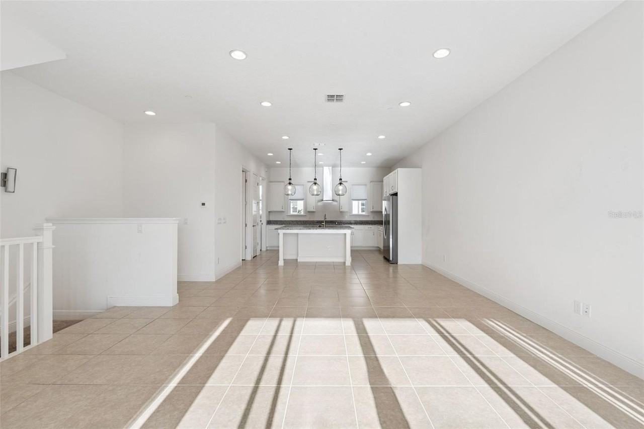 13581 Larkton Ln - Photo 4 of 33