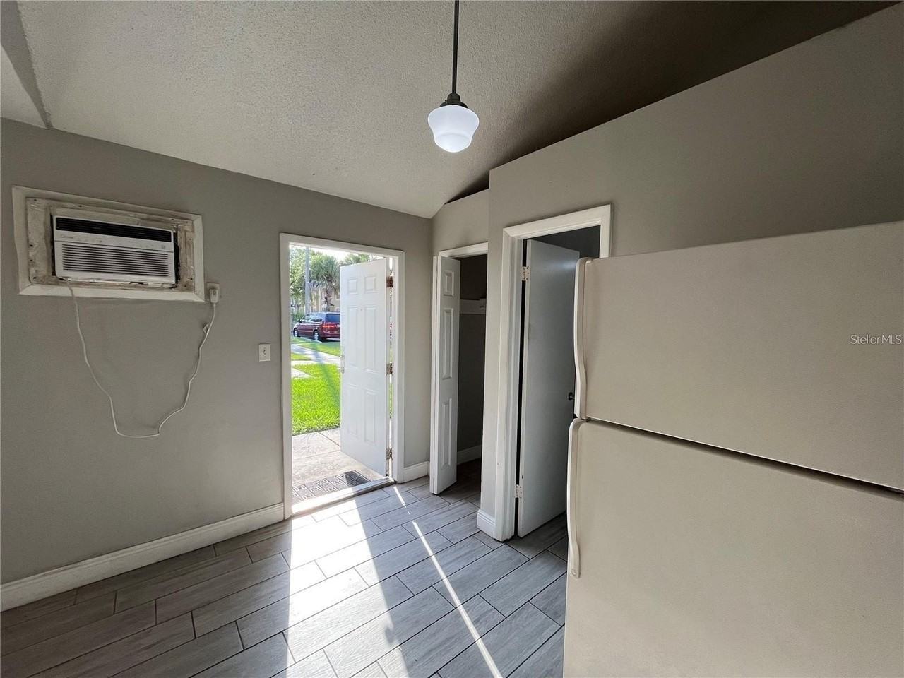 2795 L B Mcleod Rd #C - Photo 3 of 5