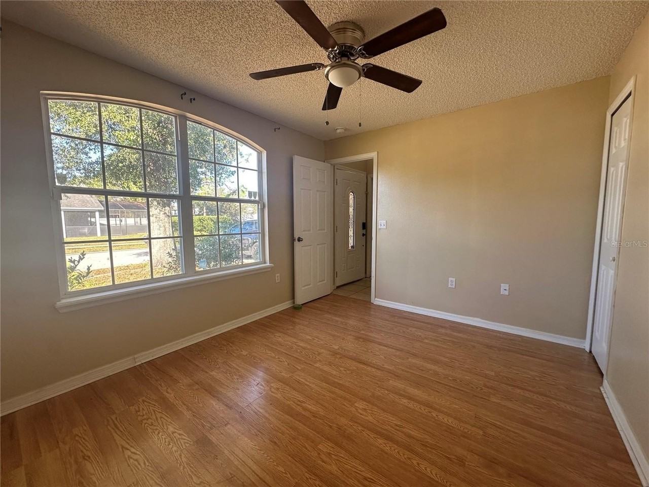 17432 Woodcrest Way - Photo 3 of 17