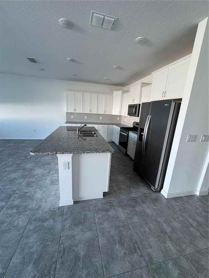 6425 Sw 78th Avenue Rd - Photo 7 of 13