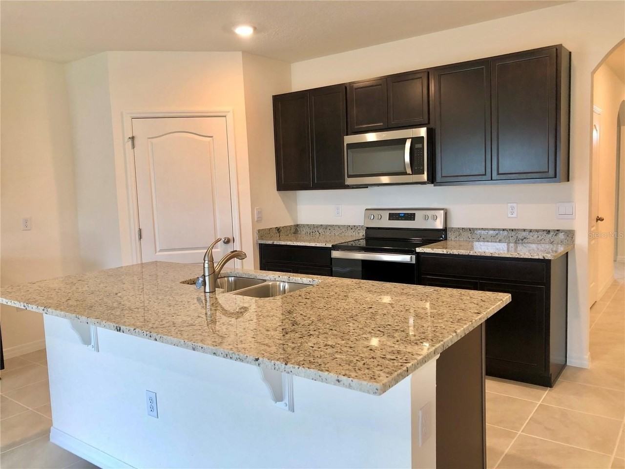 1980 Chickasaw Blvd - Photo 3 of 35