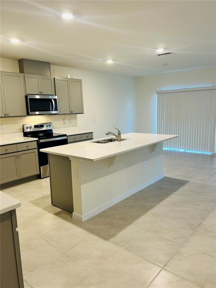 1225 Lilac Rd - Photo 4 of 17