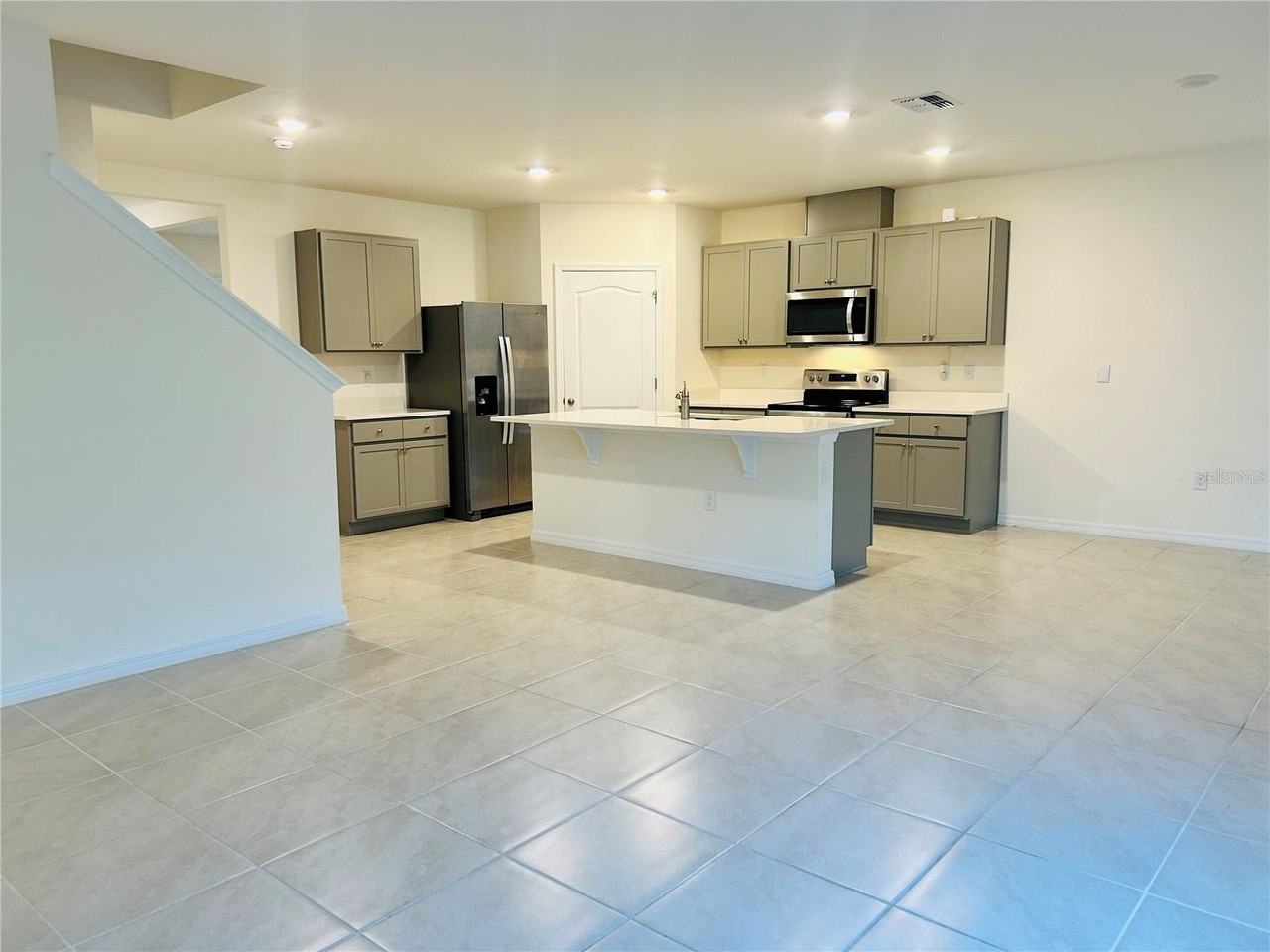 1225 Lilac Rd - Photo 5 of 17