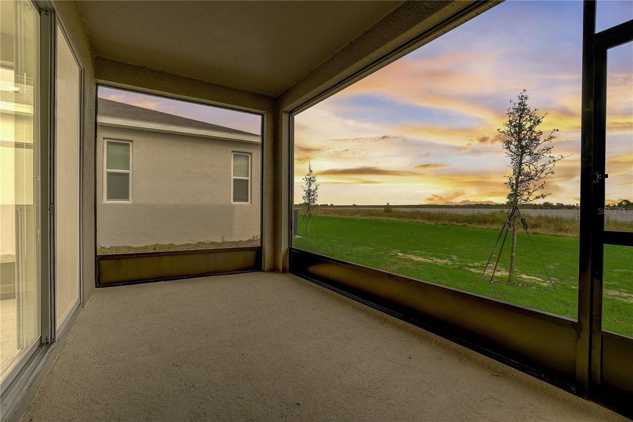 1016 Griffon Ave - Photo 2 of 48