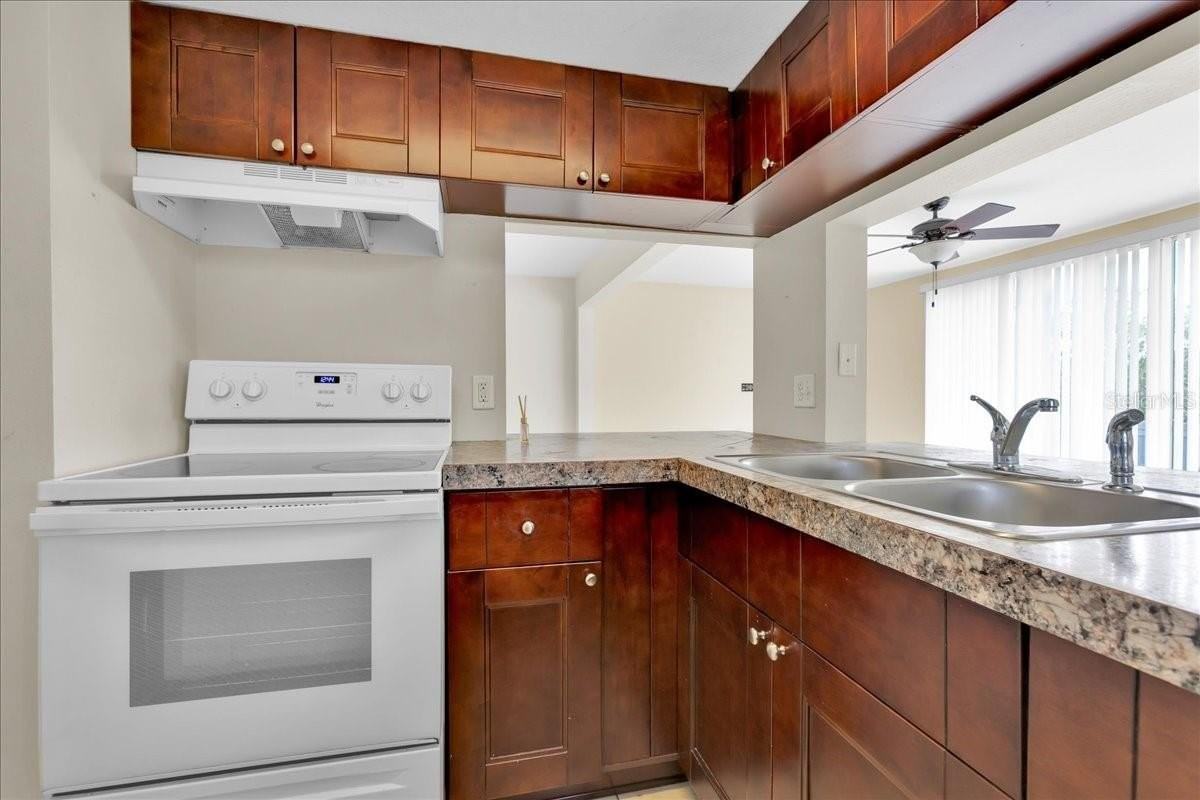 271 Caribbean Dr - Photo 5 of 16