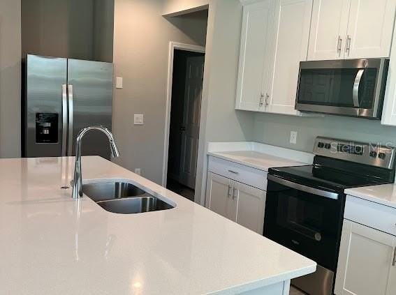 996 Desert Candle Dr - Photo 3 of 15