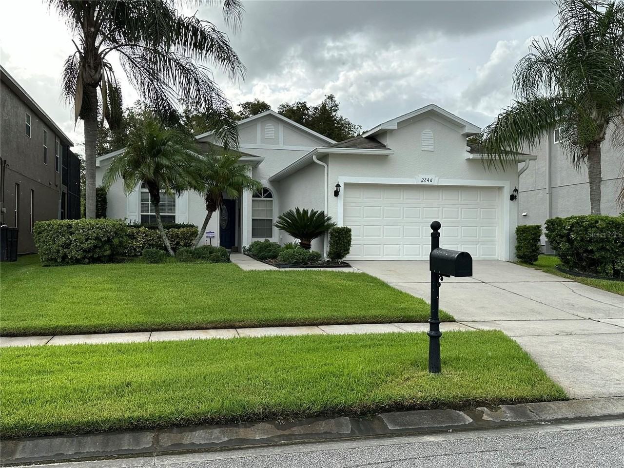 2246 Mountleigh Trl - Photo 2 of 28