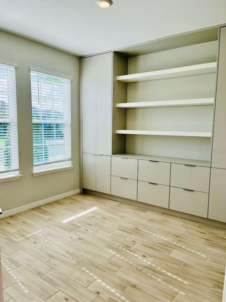 2126 Ridge Pointe Ln - Photo 3 of 34