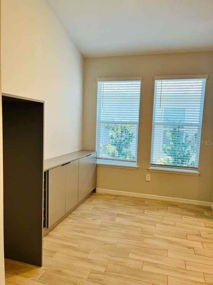 2126 Ridge Pointe Ln - Photo 5 of 34