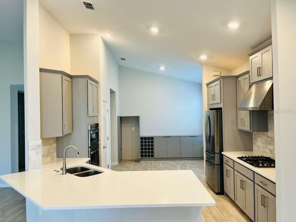 2126 Ridge Pointe Ln - Photo 7 of 34