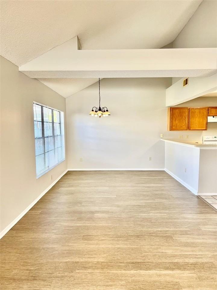 554 Cidermill Pl - Photo 5 of 26