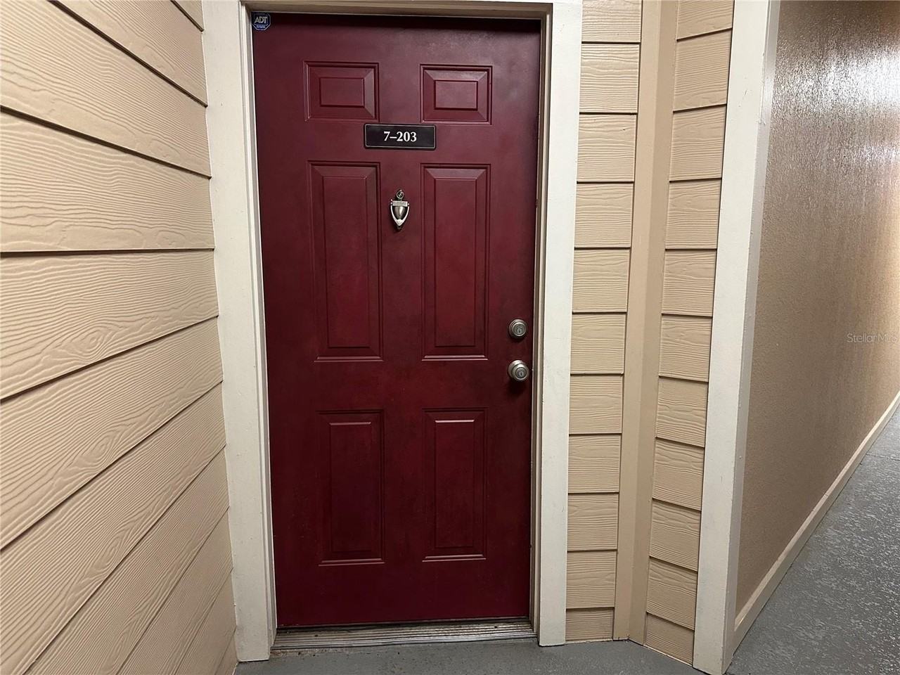 1995 Erving Cir #203 - Photo 3 of 14