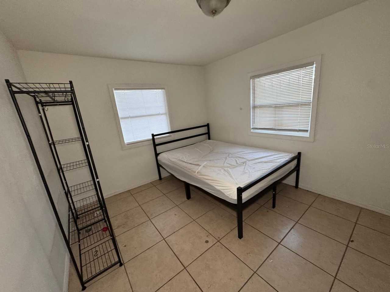 4638 America St - Photo 3 of 5