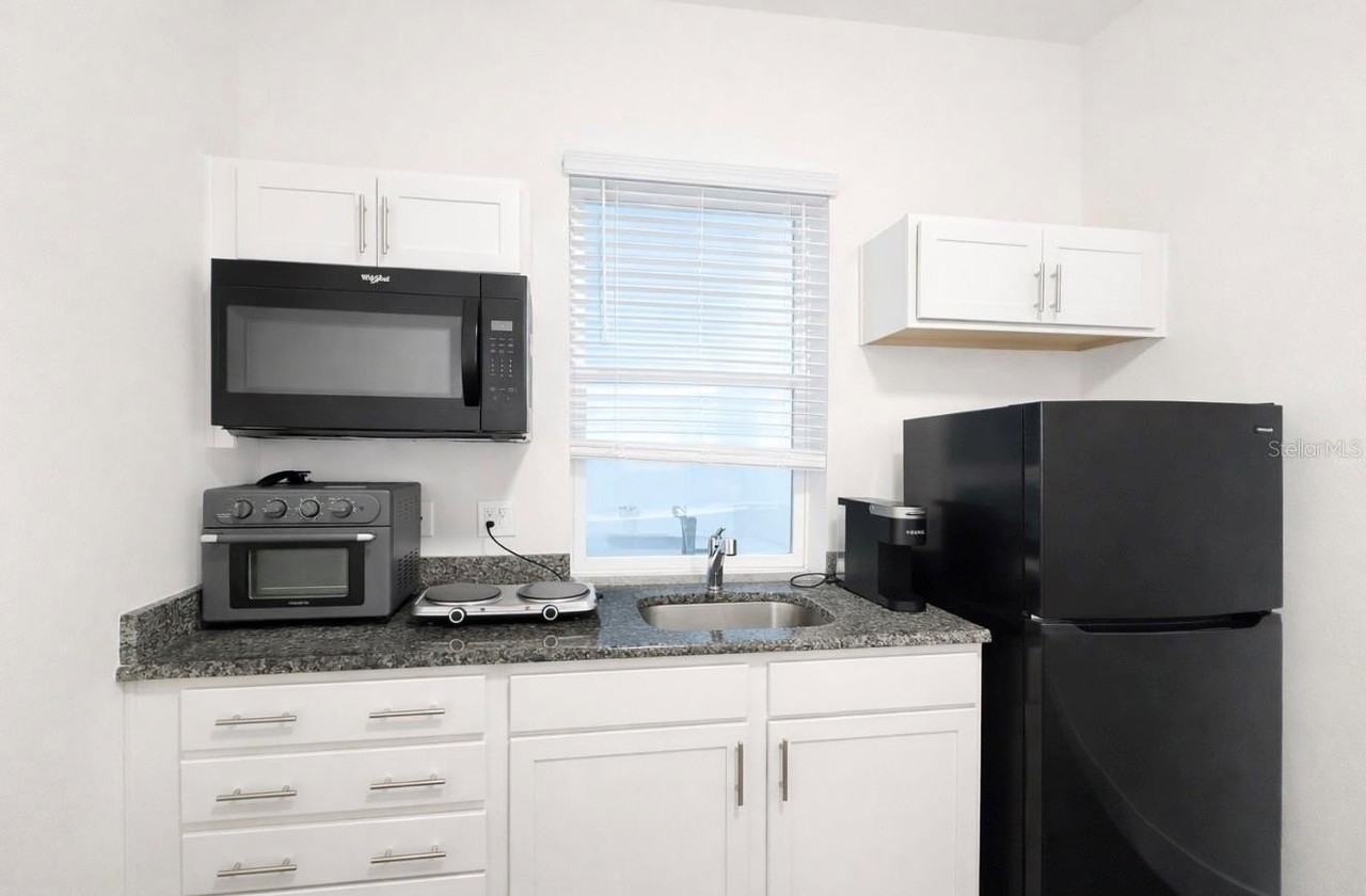 13049B Michael Callin Aly