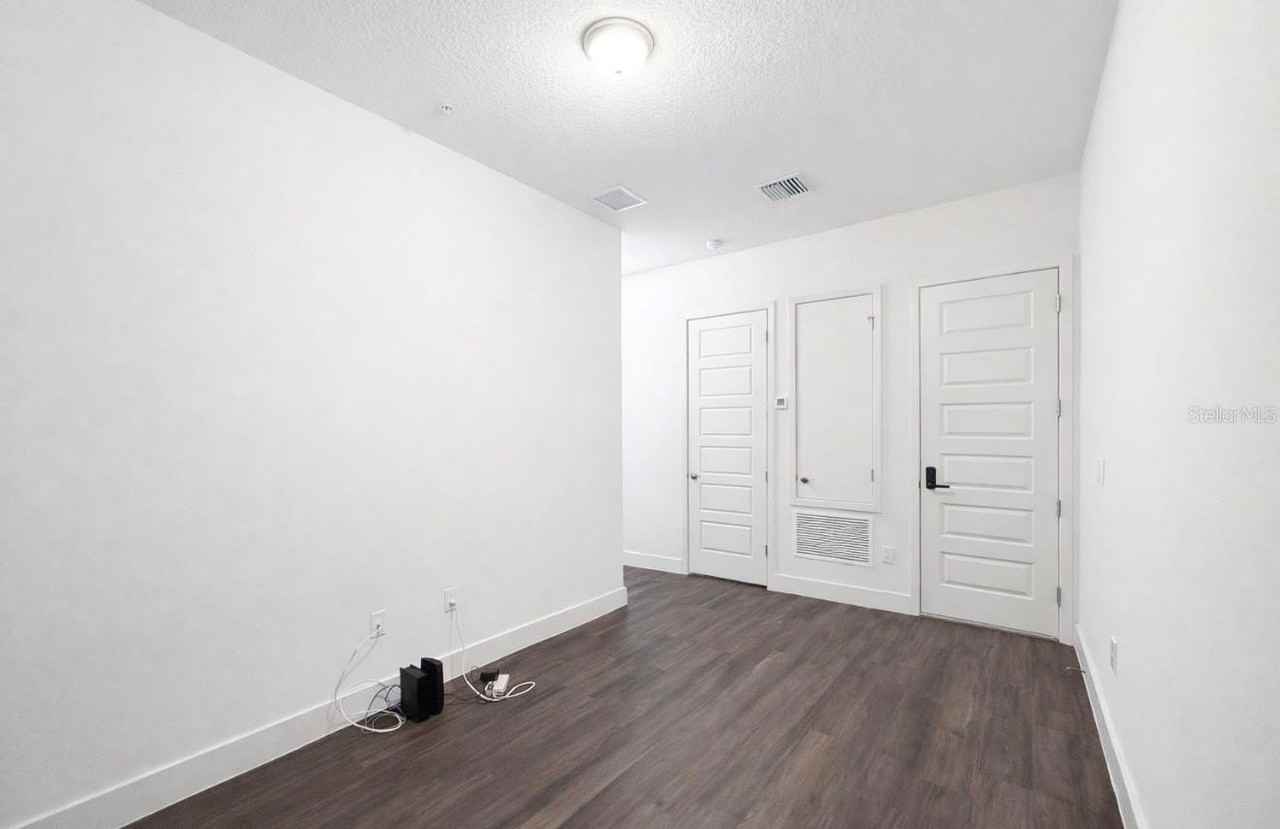 13049B Michael Callin Aly - Photo 4 of 17